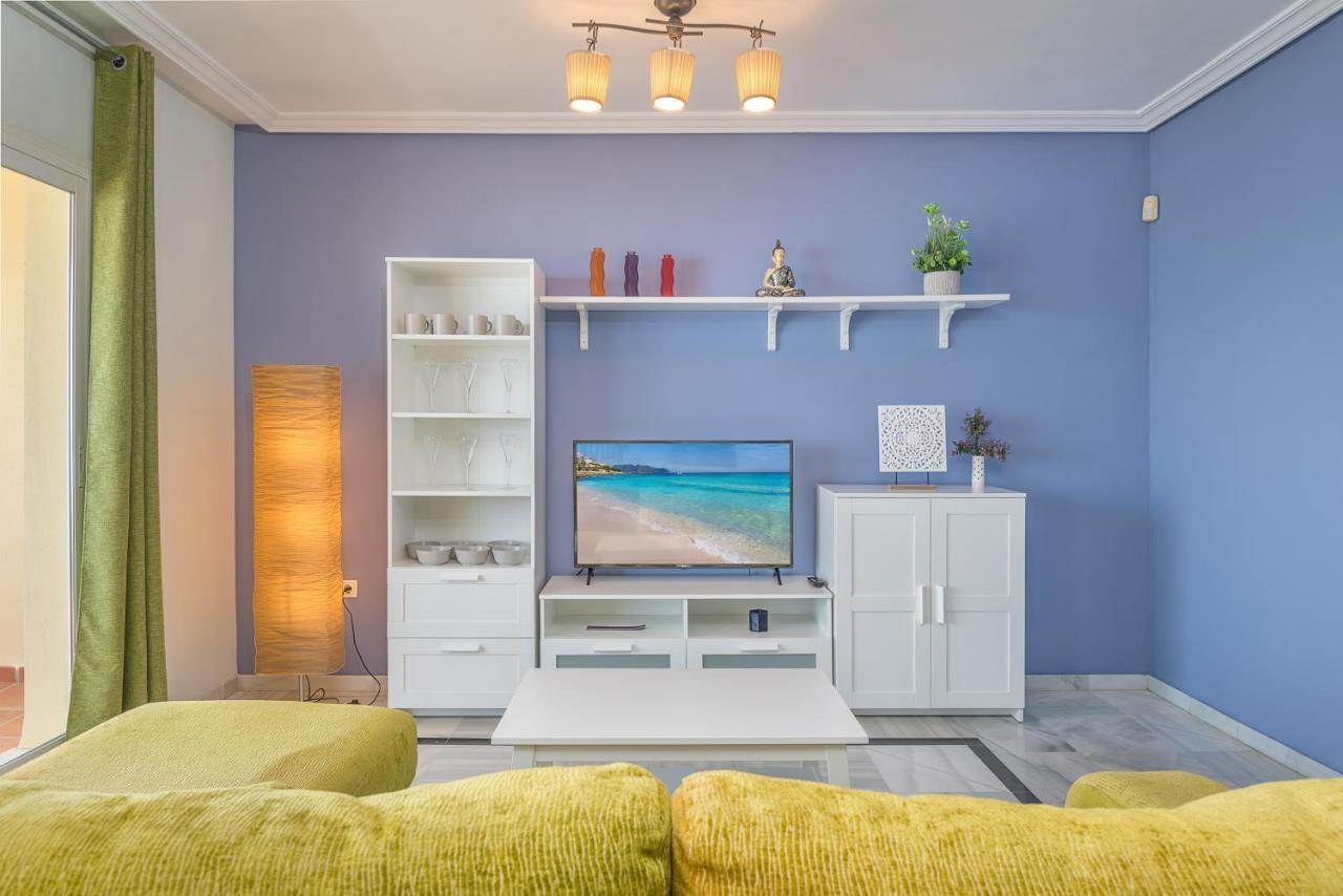Sea Blue Apartment - Frente Al Mar Benalmádena Kültér fotó